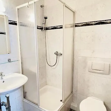 Pensjonat Merkur Garni 3*